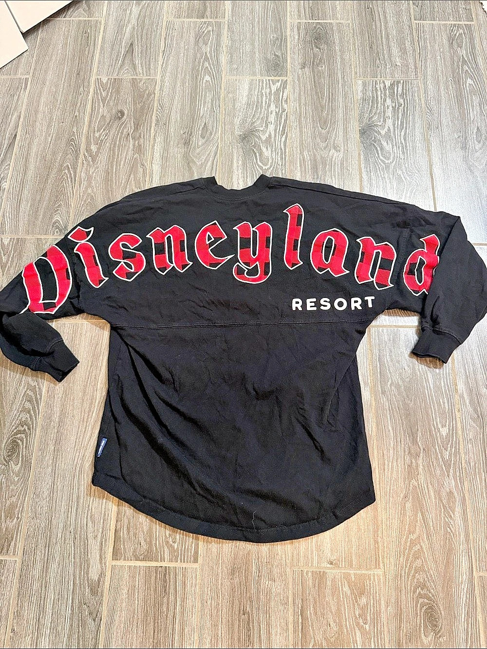 Disneyland Resort Spirit Jersey buffalo plaid Holiday Long Sleeve Size Small